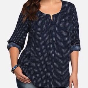 Torrid Navy Star Pattern Blouse size 3 3X Long Sleeve Pockets‎ Stars